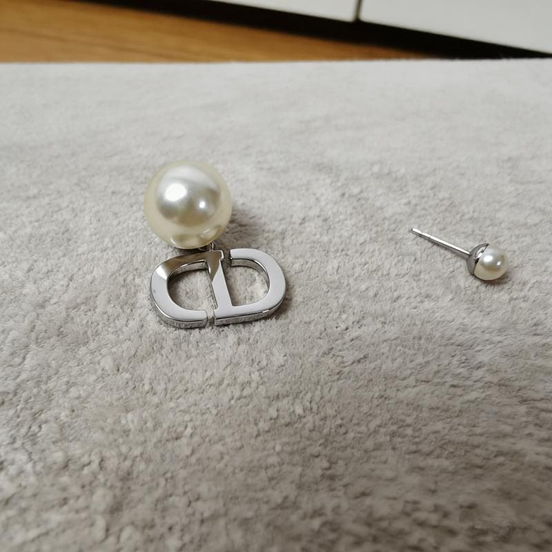 Dior トライバル パール シルバー ピアス