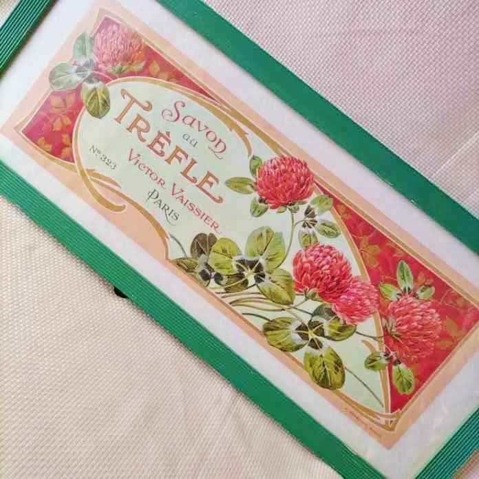 Thomas Cathey アートフレーム パリ サボンパッケージ額絵クローバー