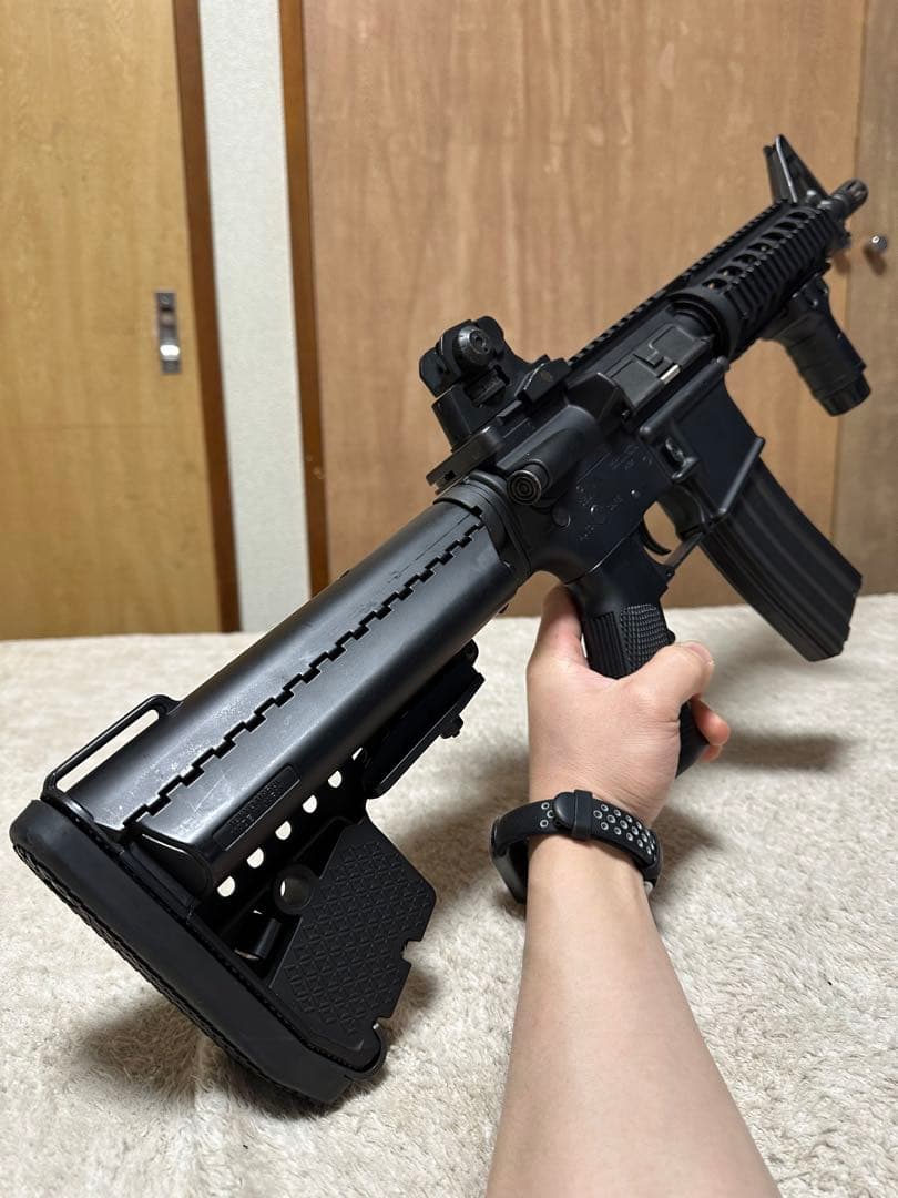 東京マルイ 次世代電動ガン M4A1 CQB-R