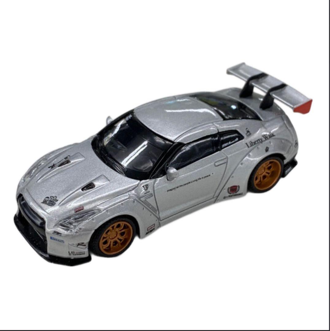 MiNiGT リバティウォーク　R35 GTR