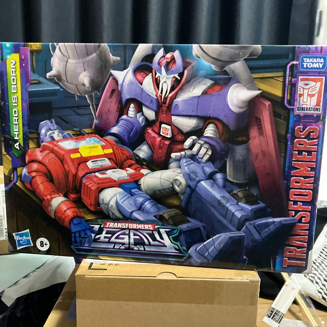 トランスフォーマー レガシー　オプティマスプライム オライオンパックス