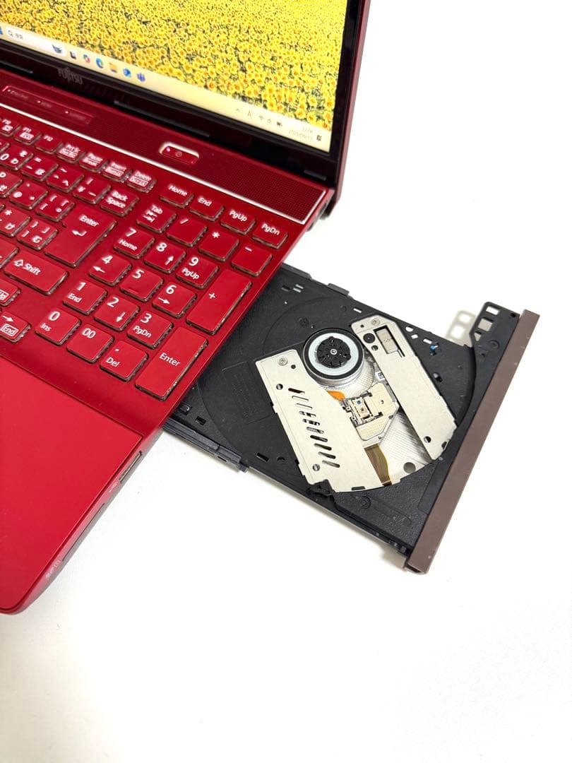 【第8世代Corei7】富士通 LIFEBOOK メモリ8GB SSD512GB