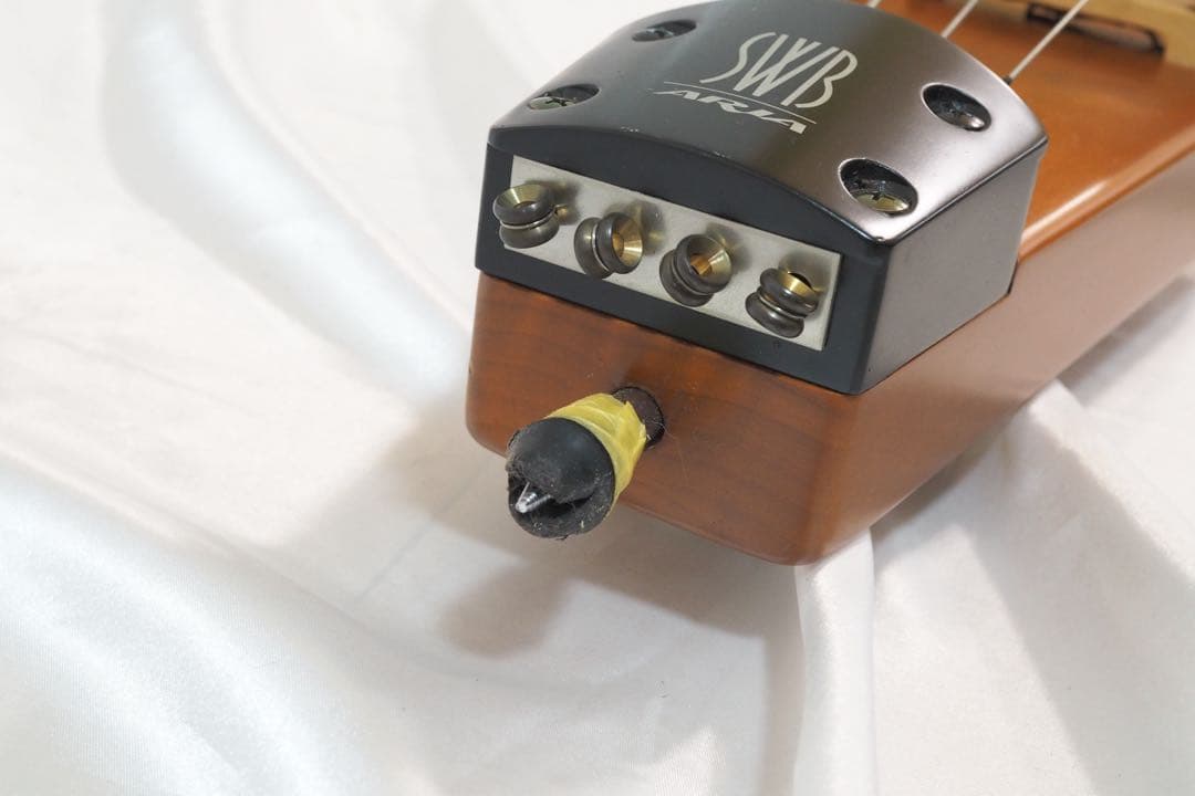 Aria SWB アリア エレクトリックアップライトベース アクティブベース