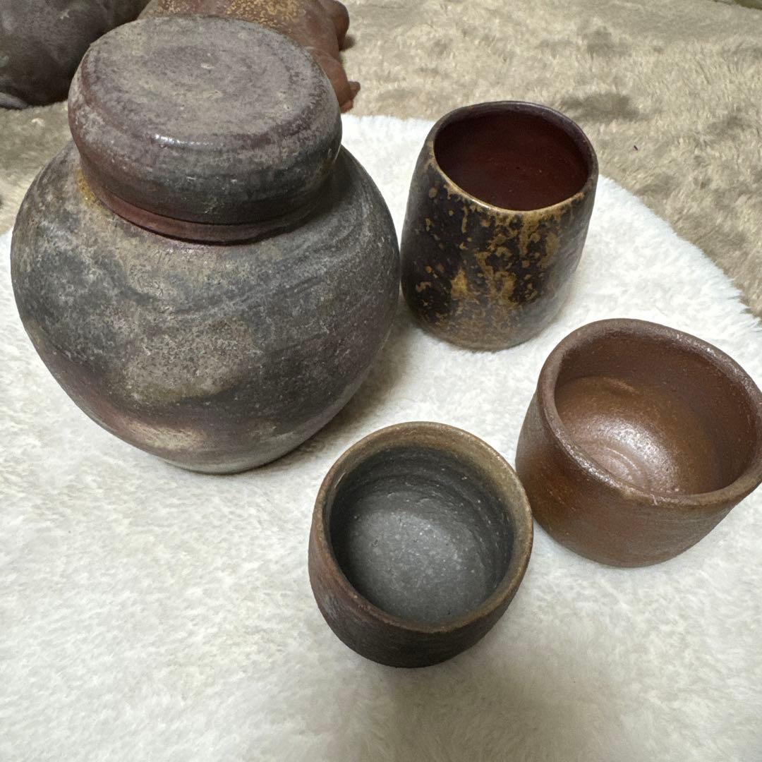 美品　備前焼　蓋付き壺　ぐい呑み2個　湯呑み1個　陶器4点セット
