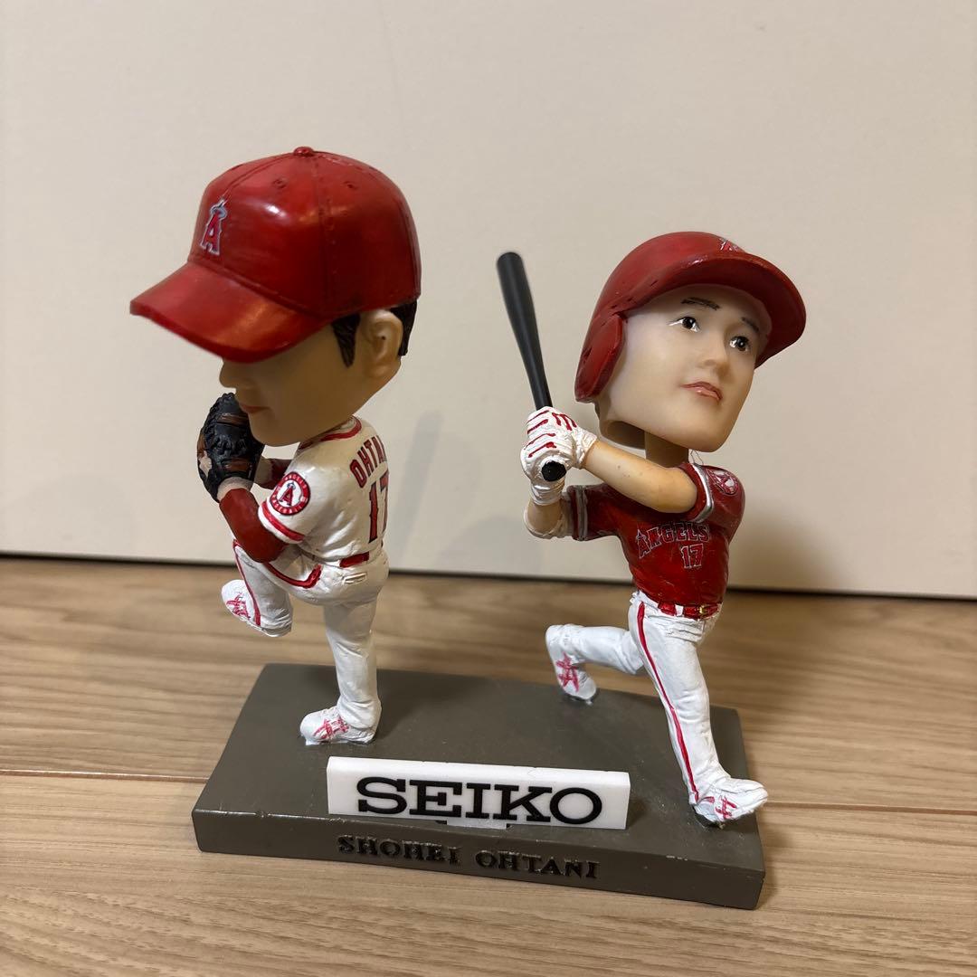 y*様 【非売品】SEIKOアストロン大谷翔平フィギュア2体セット