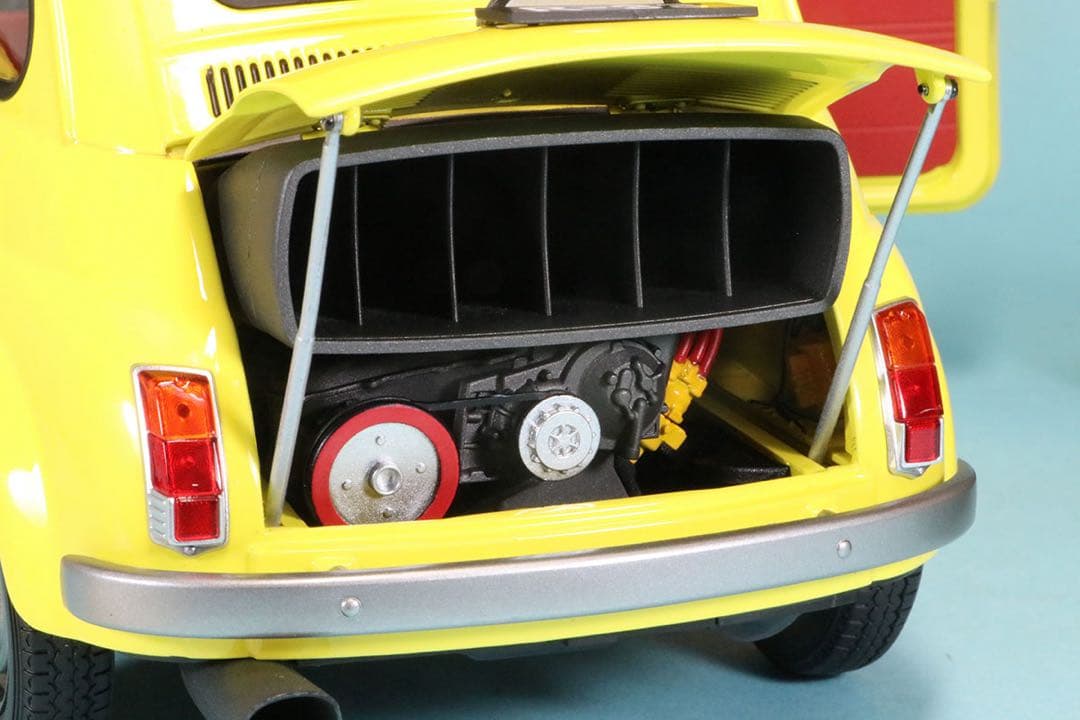 ルパン三世　フィアット　画像