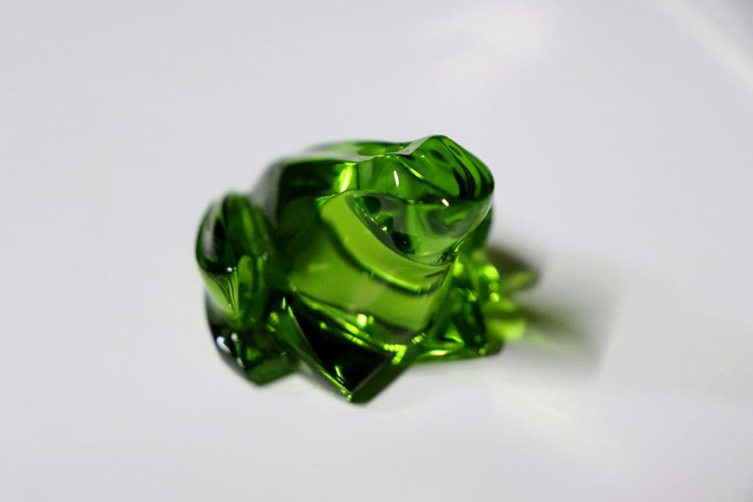 バカラ　Baccarat　クリスタル　カエル　置物　ペーパーウエイト　ガラス細工