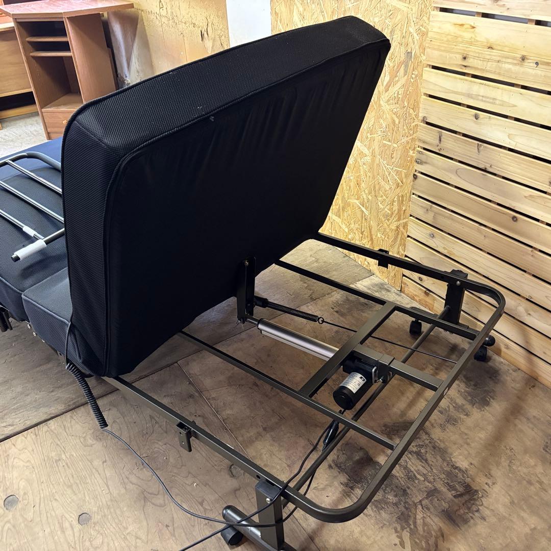 早い者勝ち‼️ニトリ 電動ベッド セレサ3 折りたたみベッド