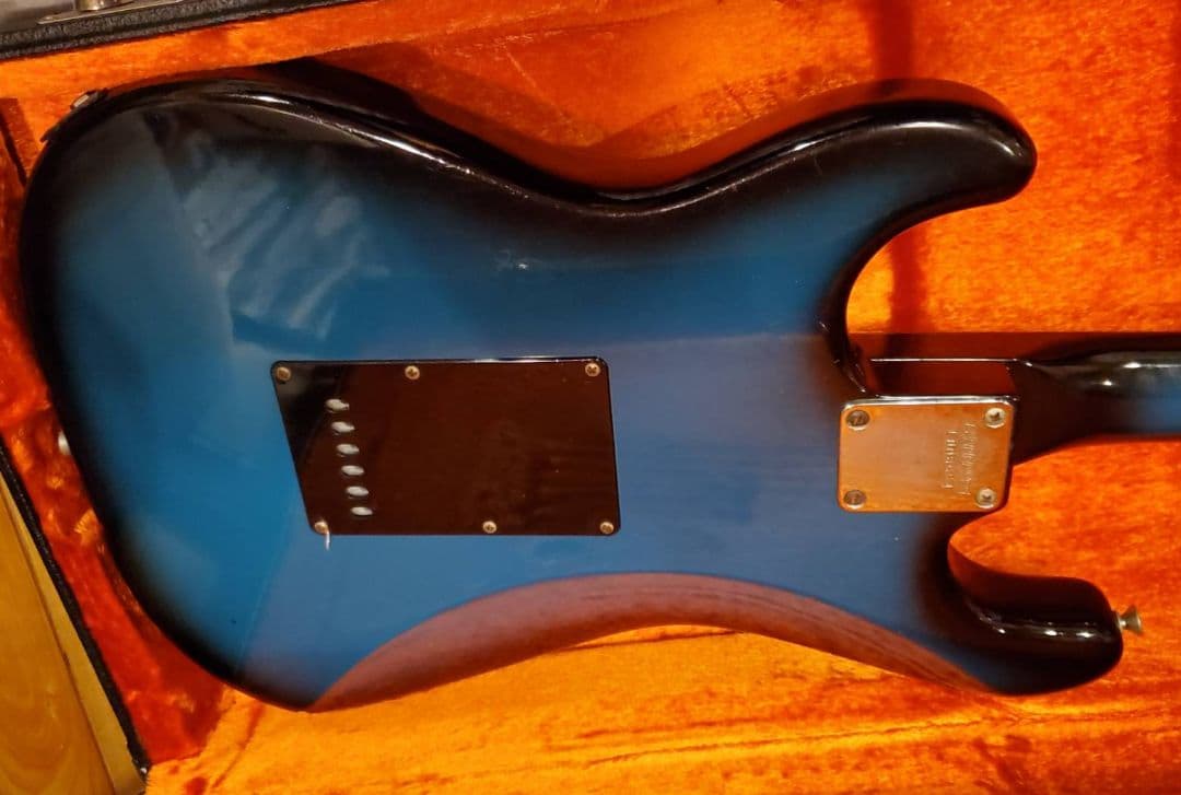 ヴィンテージ 1985 FERNANDES LIMITED ST-40