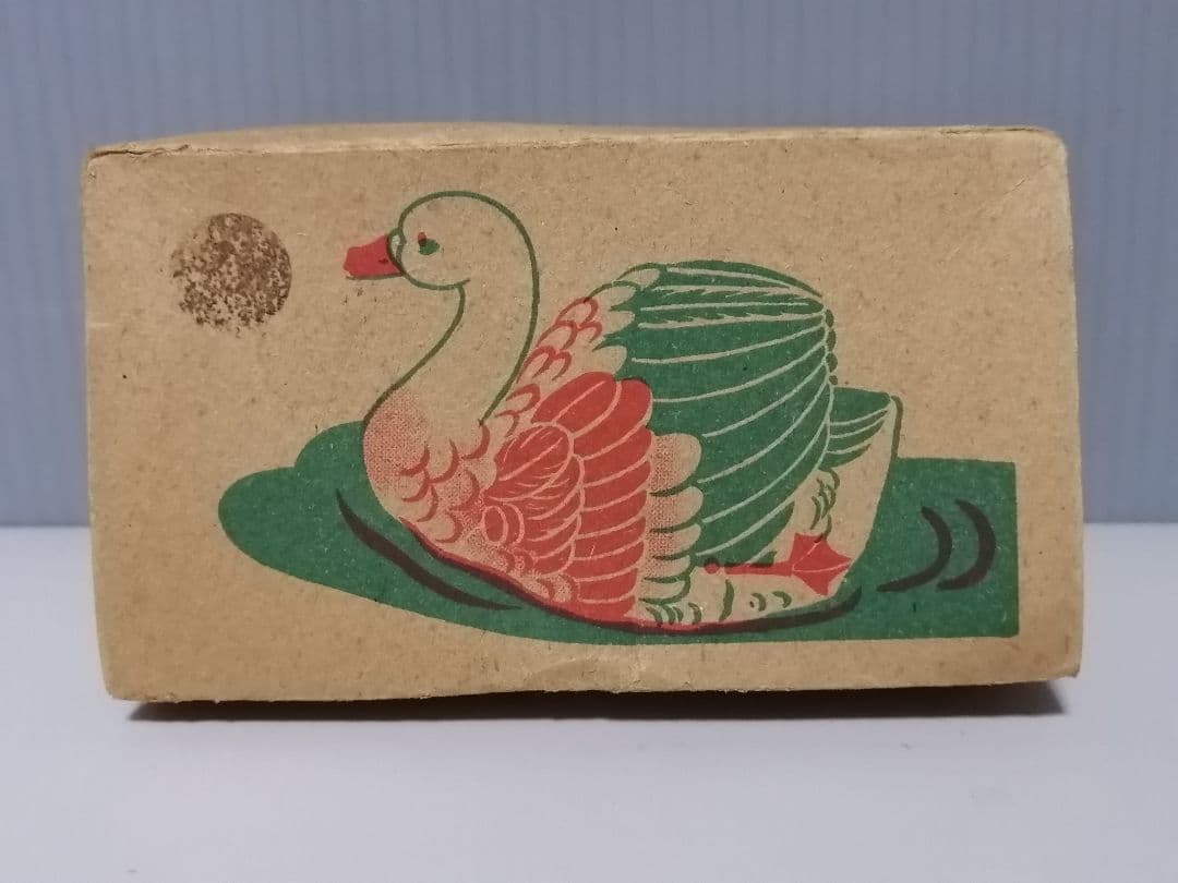 オキュパイドジャパン　セルロイド製　ゼンマイ駆動