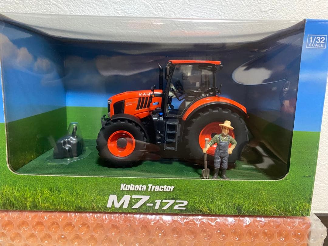 クボタトラクターM7-172ミニチュア　ジオラマ仕様