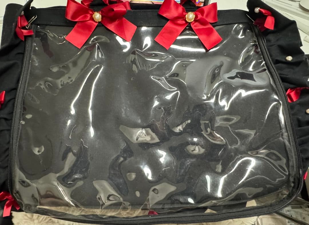莉犬くん旗持ち缶バッジ55個セットとザッカマートフリルトートバッグ　A3