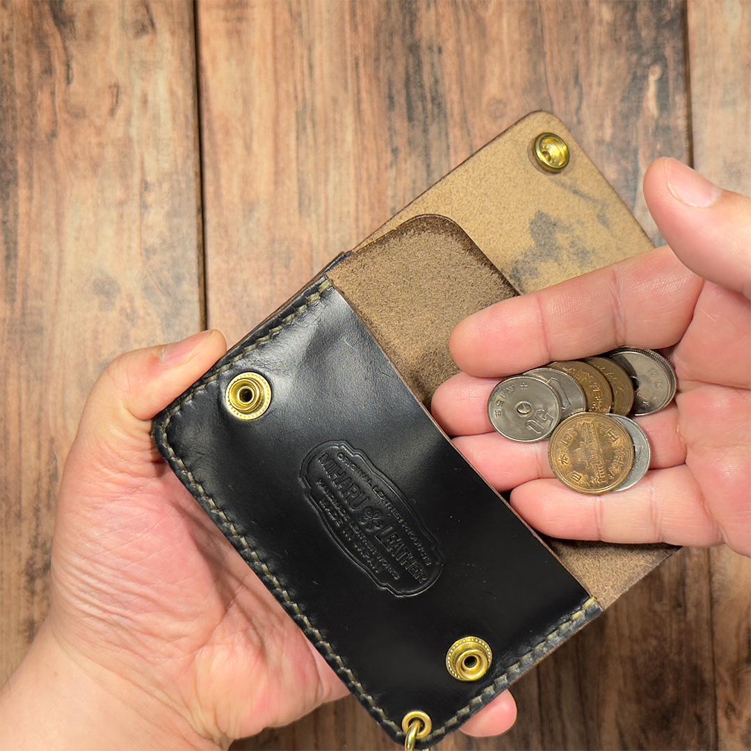 【ブラック茶芯】手縫いショートトラッカーウォレット（クロムエクセル使用）