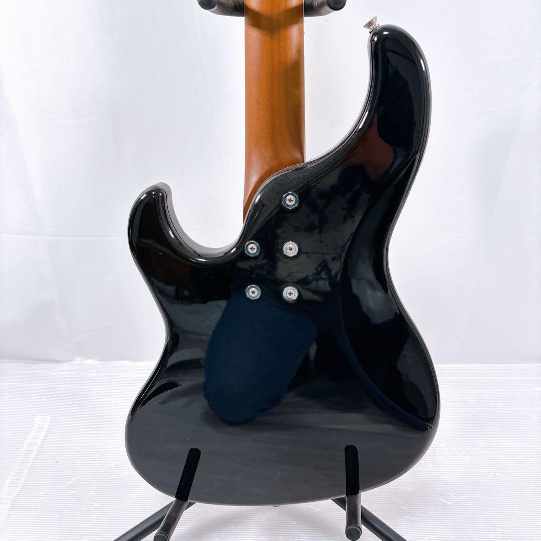 【ほぼ新品】Ryoga VAL-BASS エレキベース メーカー保証付き