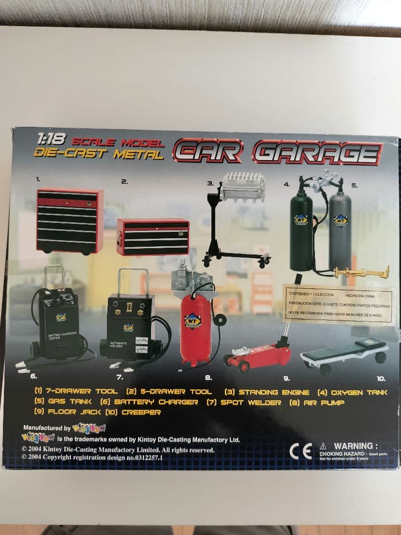 ジオラマ　1：18 ミニカー　ガレージ　工具　ミニチュア　ダイキャストモデル