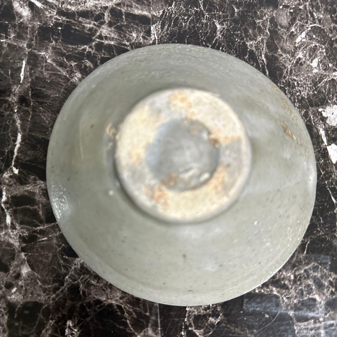 高麗青瓷、茶碗。　　無傷、箱。