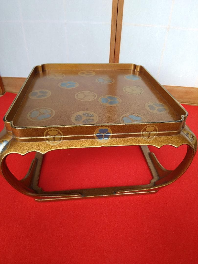 紀州徳川家のお道具展　大阪の某美術館展示品　（懸盤・かけばん・膳・蒔絵）