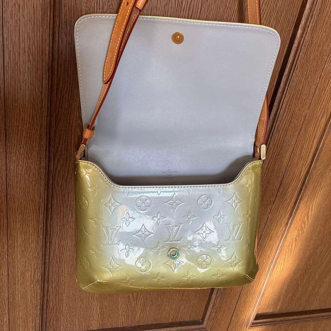 Louis Vuitton ライトグリーン ショルダーバッグ