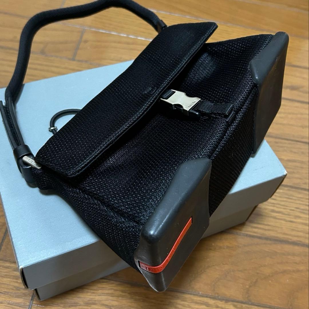 【新品】プラダミニバッグ黒