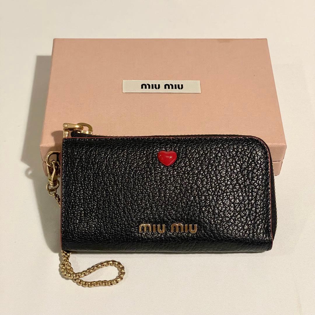 miu miu ミュウミュウ マドラスレザー ハートレター キーケース