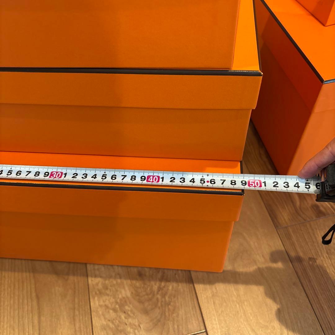 エルメス特大空箱二つ