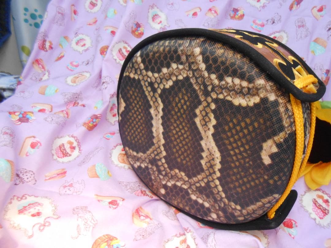 (送料無料)8.980円　R胴巻き付き人工皮張チーガ　自作へ挑戦