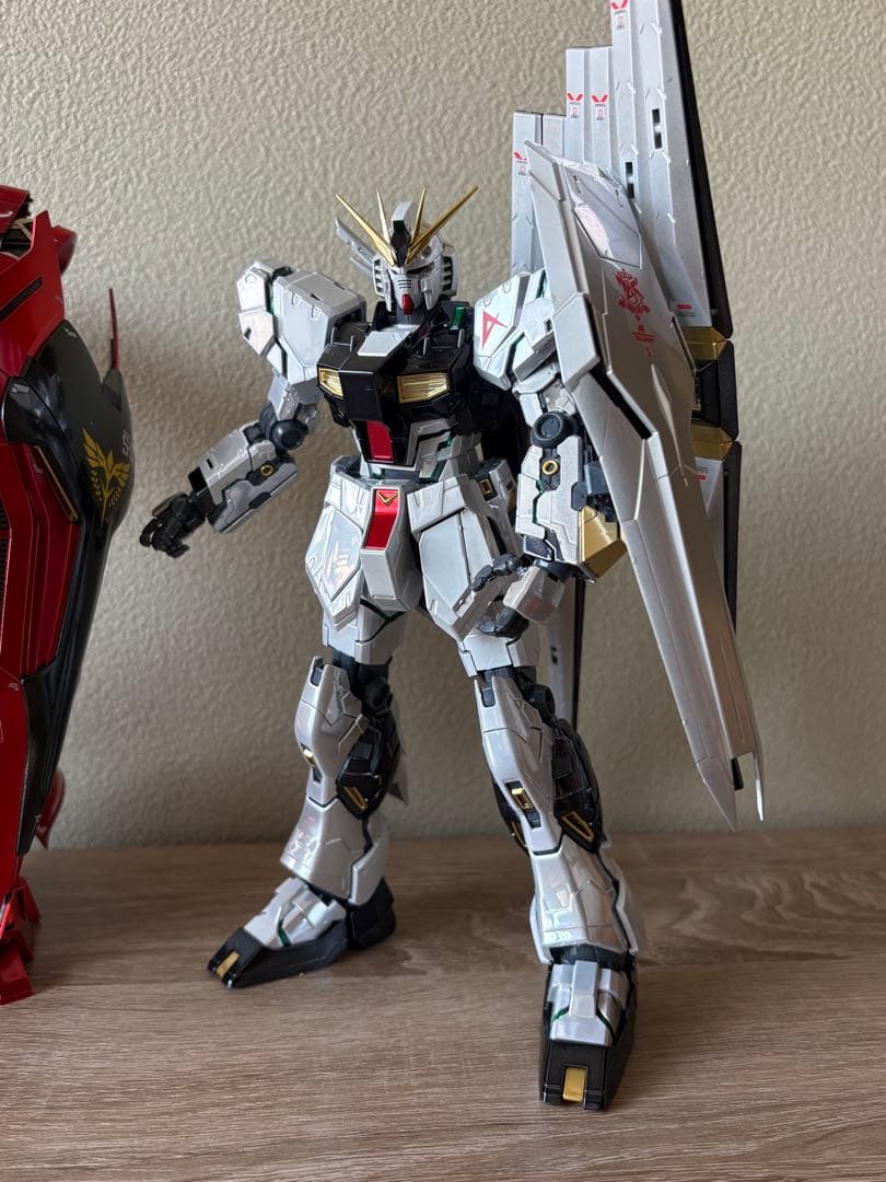 MG 1/100 ver.ka νガンダム　サザビー　超メルカリ市中限定出品