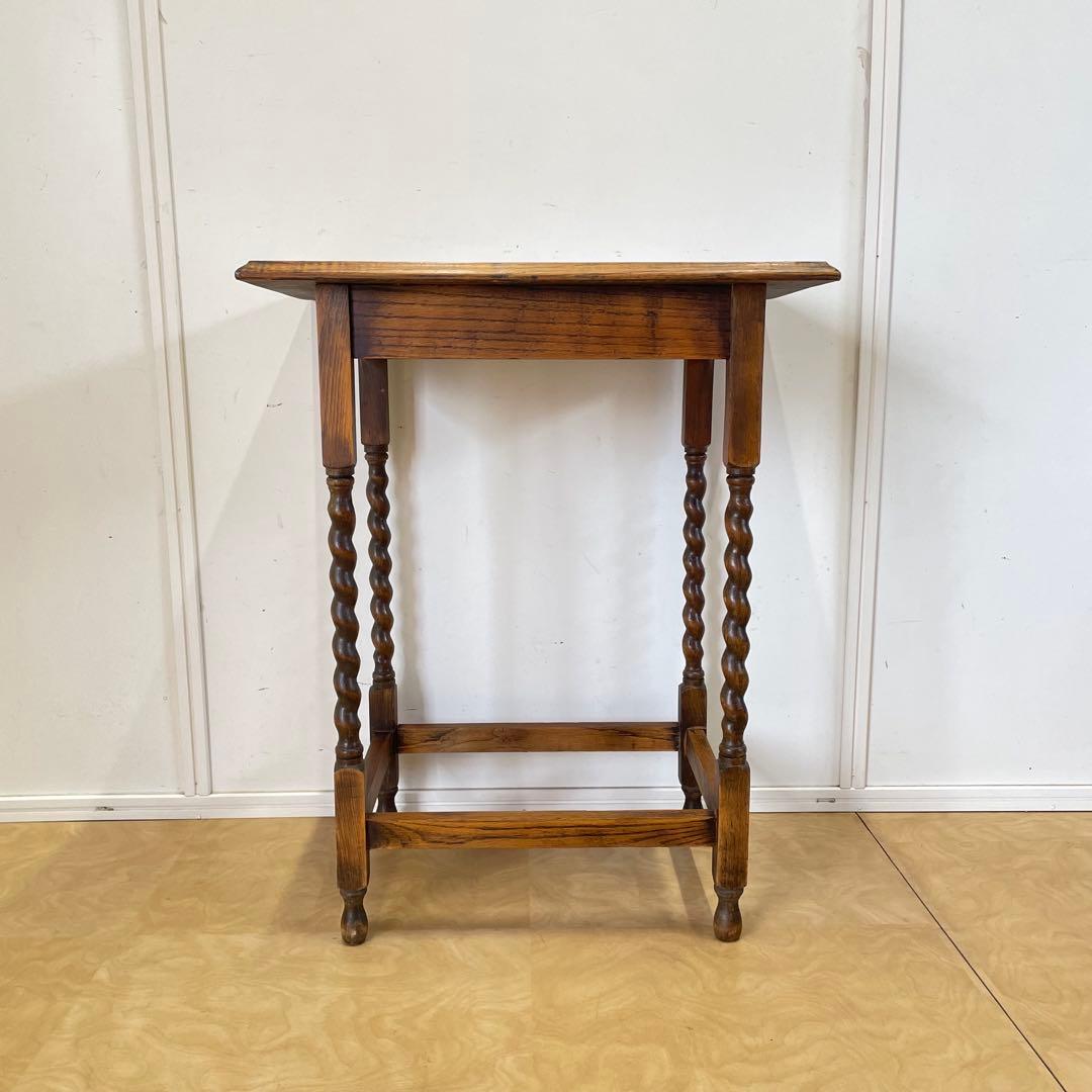 イギリス アンティーク サイドテーブル ツイストレッグ 英国 花台 テーブル