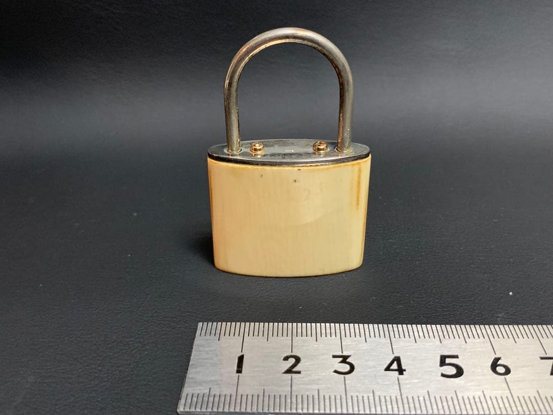 提げ物 装飾 古美術 極上 根付 天然素材 和彫 置物 骨董 飾り物 品細密細工