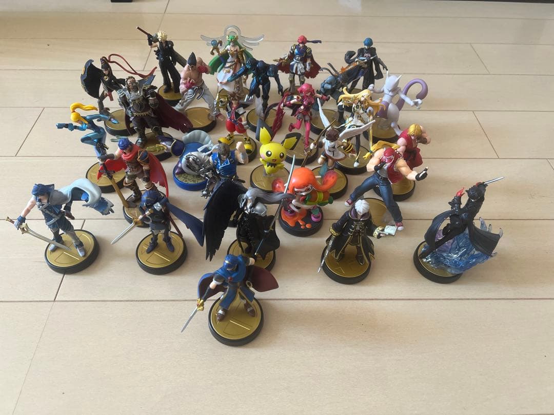 アミーボフィギュアセット 多数のキャラクター