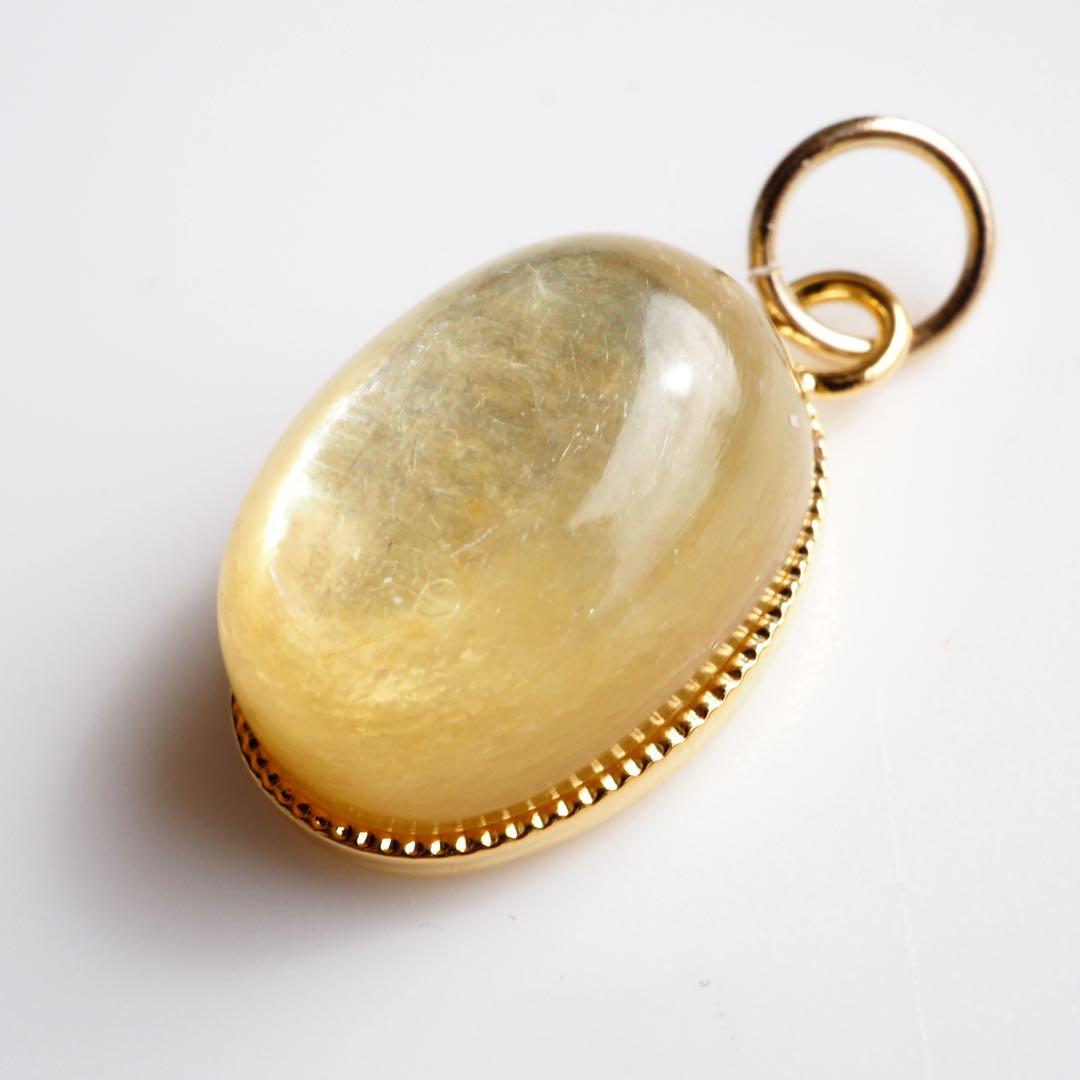 【もも】希少色薄桃翡翠の大粒枠留めネックレストップ