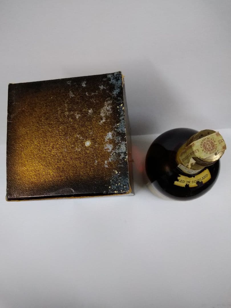 ジョンベッグ　ゴールドキャップ 760ml 43度　特級　従価　TAXシール