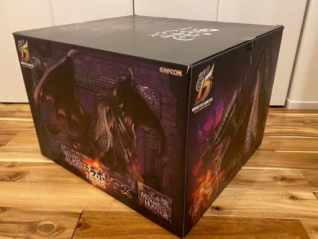 クリエイターズモデル　黒龍ミラボレアス　モンスターハンター　フィギュア