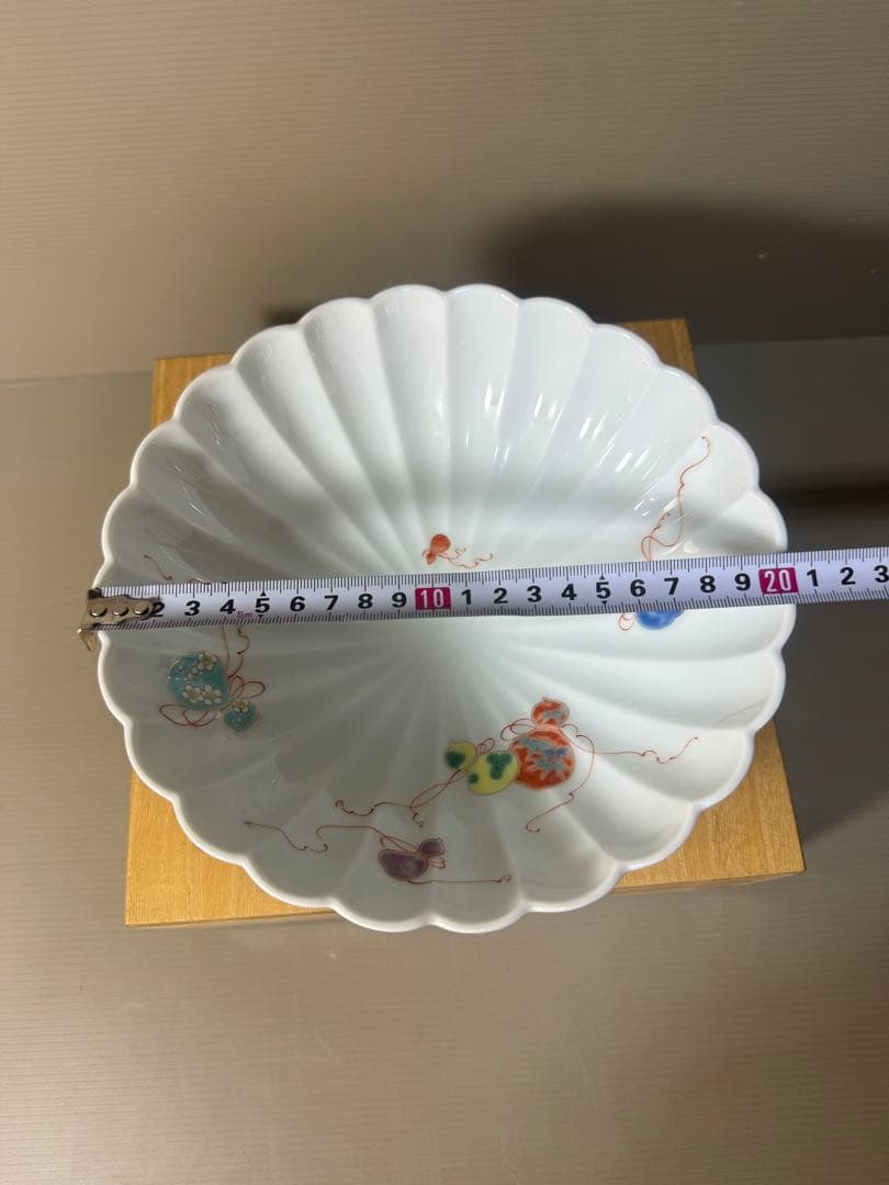 2417 深川製磁　花瓢箪　菊割鉢　未使用