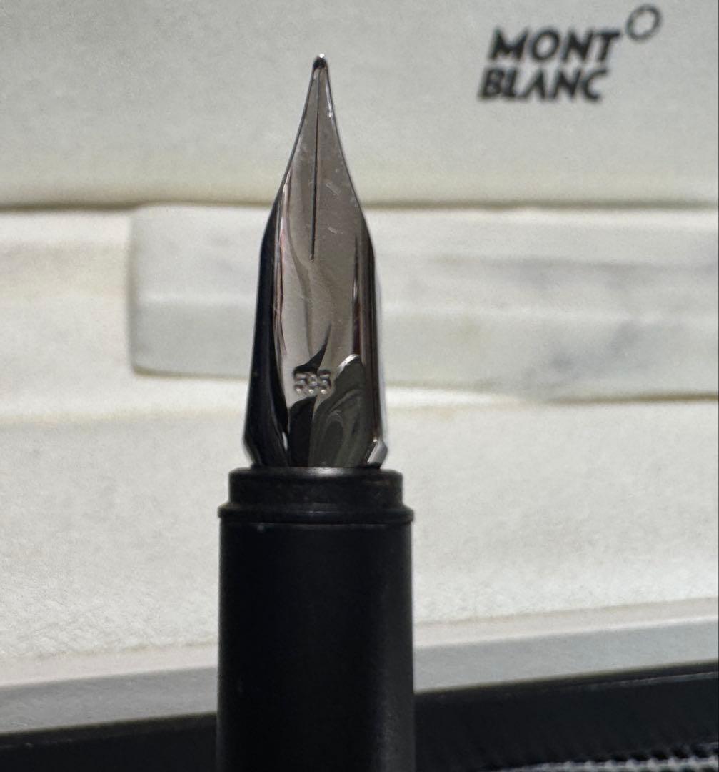 【極美品】モンブラン No1124 万年筆 漆黒ロードナイト鉱加工 万年筆