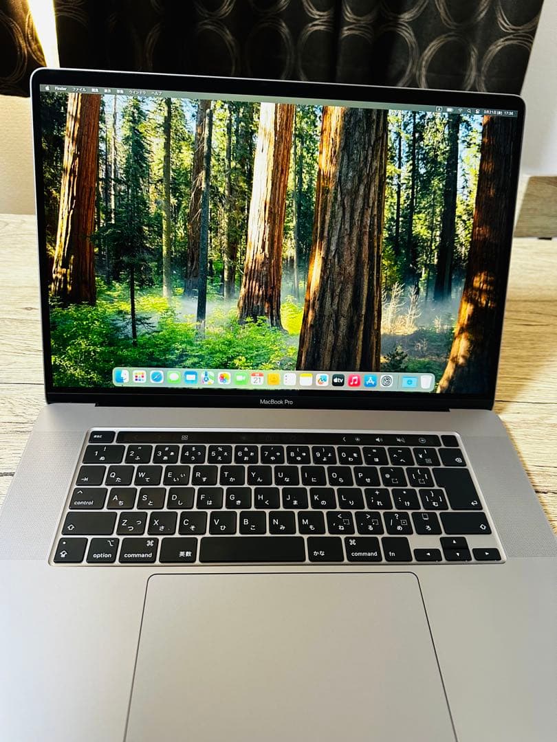 MacBook本体 Ellie