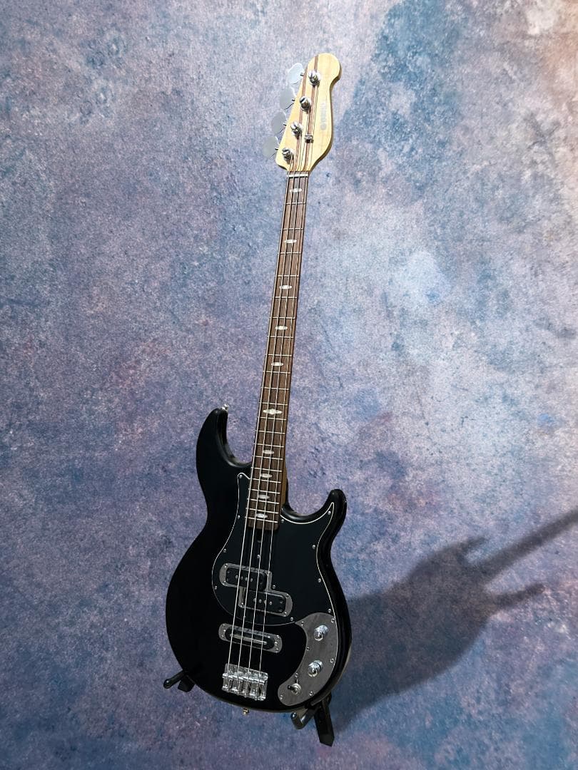 【大幅値引き！×ほぼ未使用！】YAMAHA BB424X BL / エレキベース