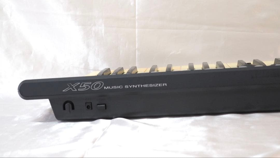 KORG X50 シンセサイザー（61鍵）