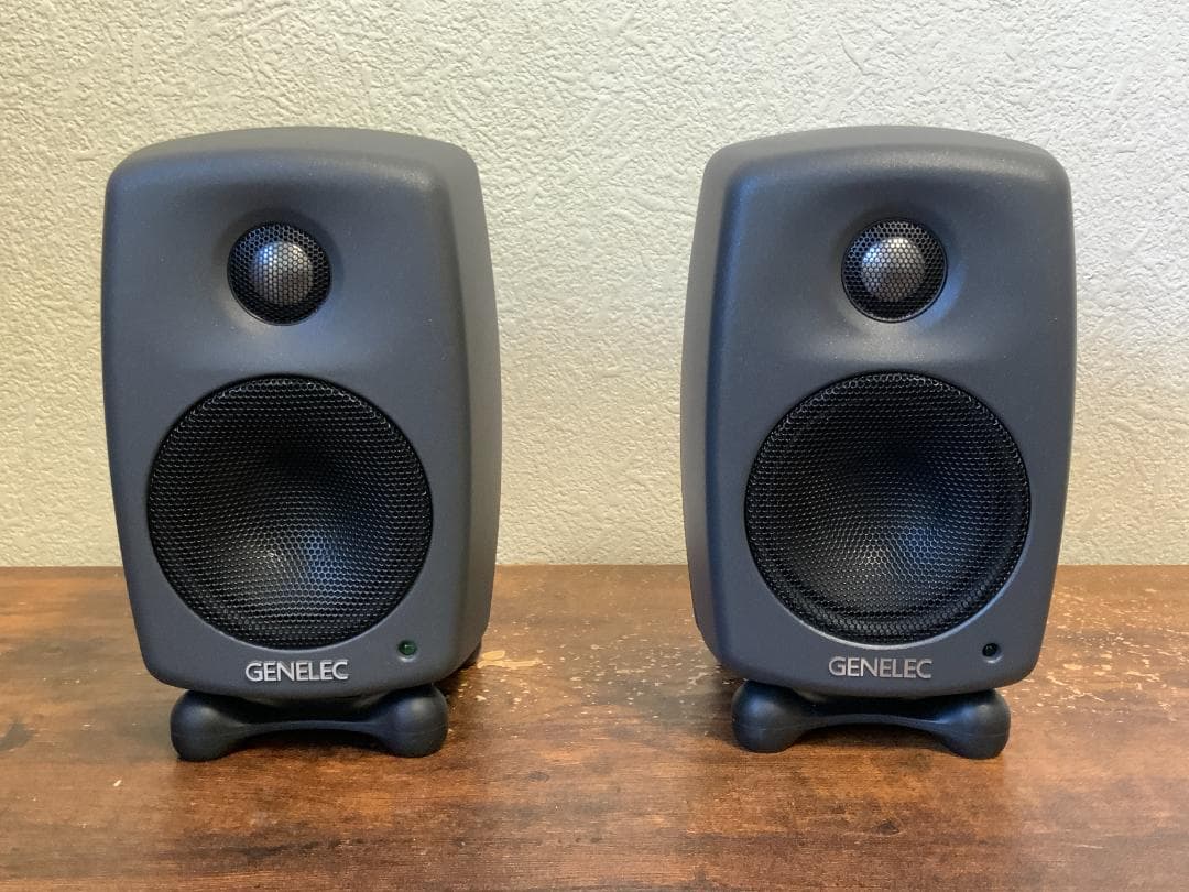 GENELEC 8010Aスタジオモニタースピーカー ペア（箱アリ）