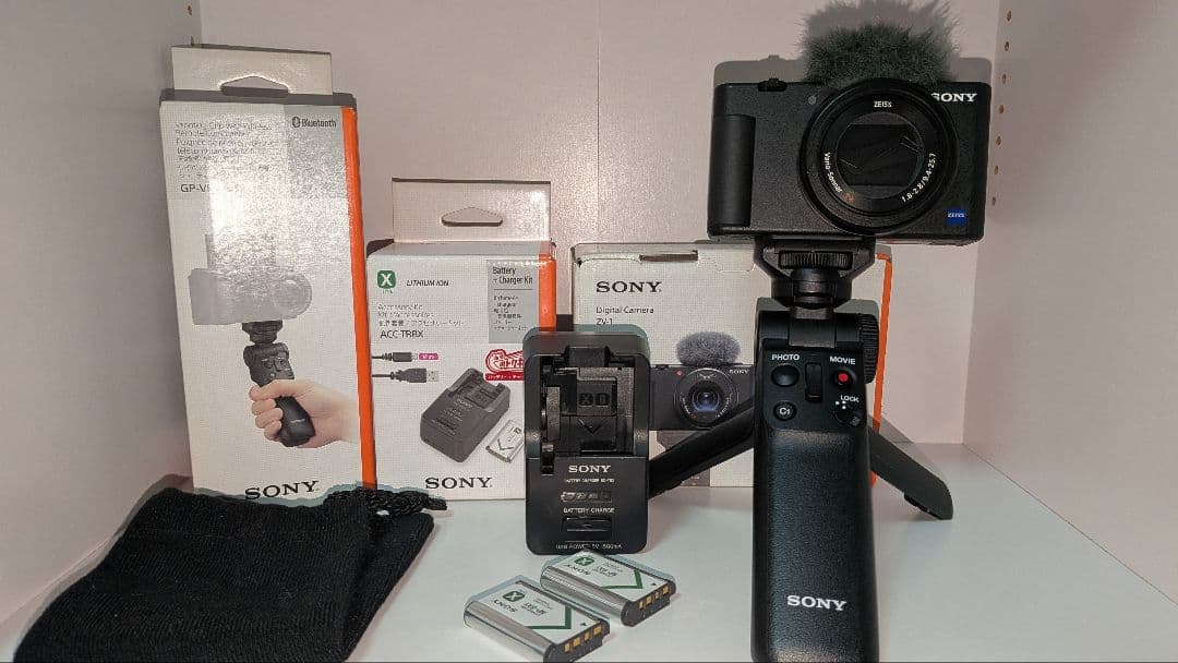 SONY ZV-1 デジタルカメラ ウィンドシールド&グリップ付き
