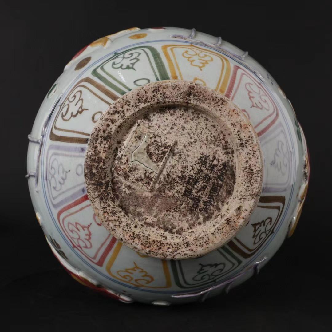中国古美術✦浮雕・連年有余図・天球瓶30X23cm✦花瓶・文房具・純手描き・陶芸