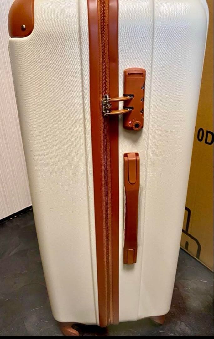 新品 TSAロック 軽量　ABS樹脂＋PCスーツケース 大型大容量Ｌサイズ