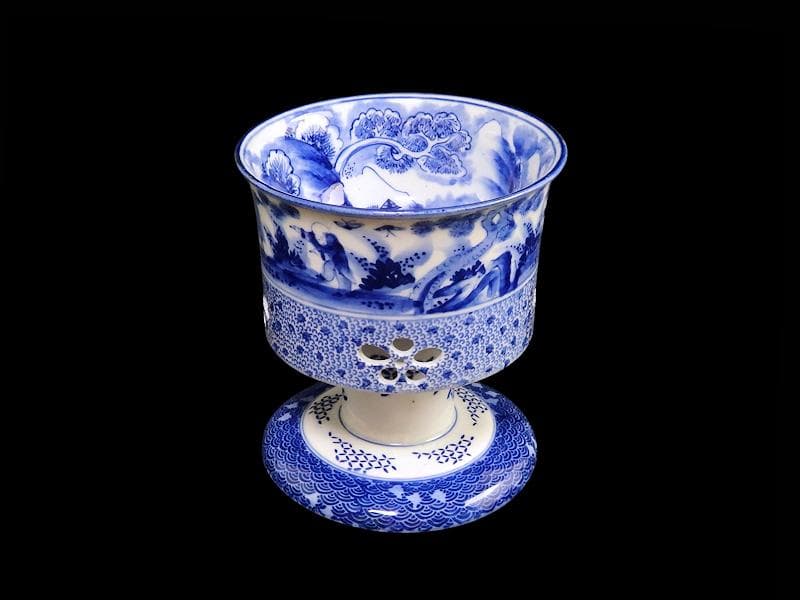 古伊万里　染付　透かし　微塵唐草に唐子　山水紋の図　盃洗　F202ASfbtb