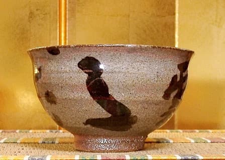 唐津焼　汲古窯　峰松義人 作　雪月花・茶人花押　茶碗　共箱　無傷　保証。