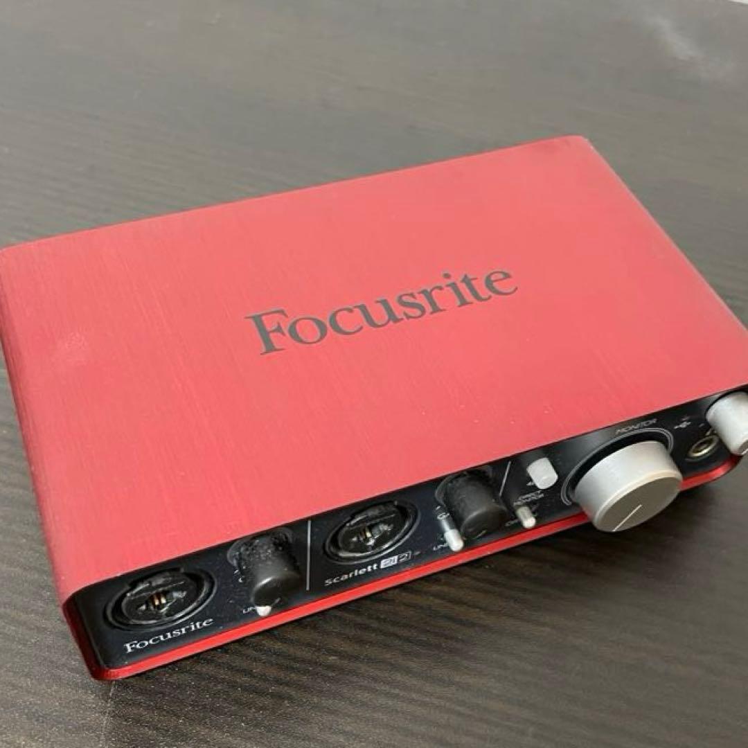Focusrite Scarlett 2i2 USBオーディオインターフェース