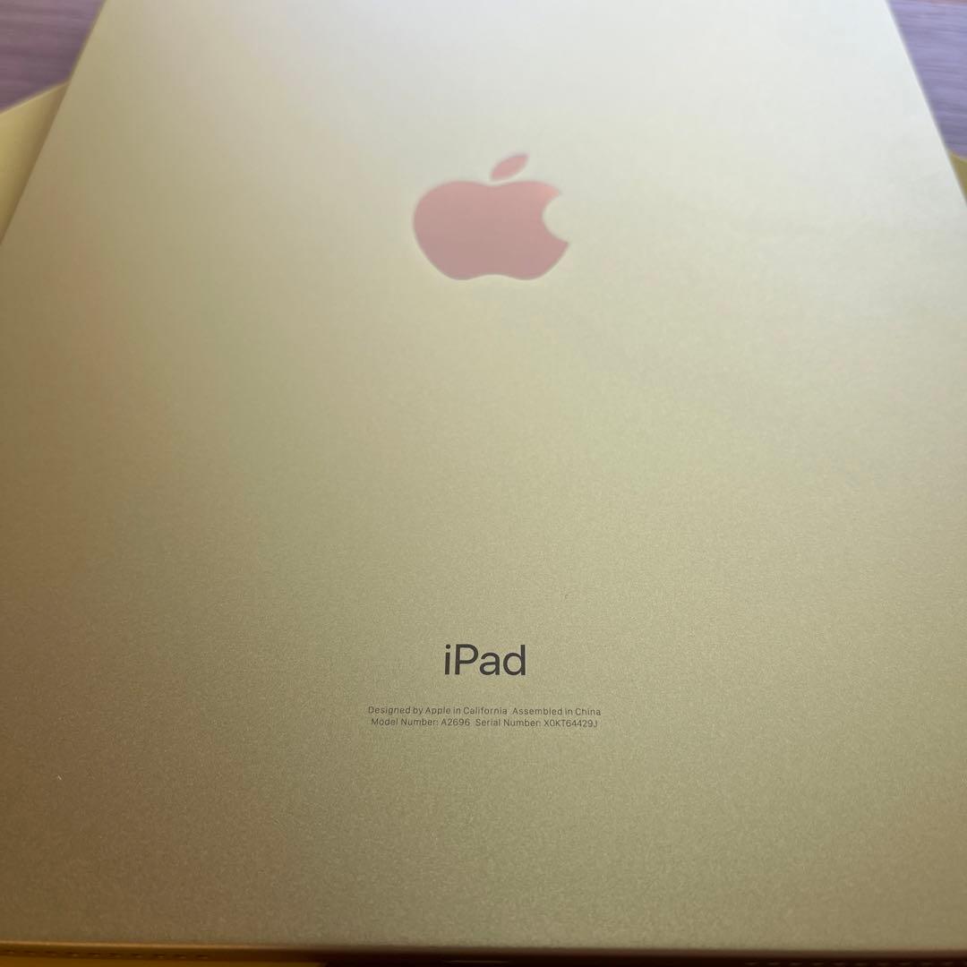 バッテリー100%全て新品同様！iPad 10世代　256GB ケース付