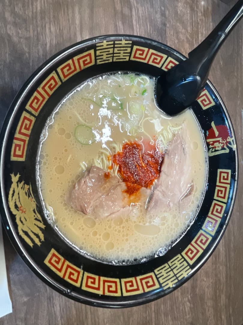 クリーミー豚骨ラーメン写真