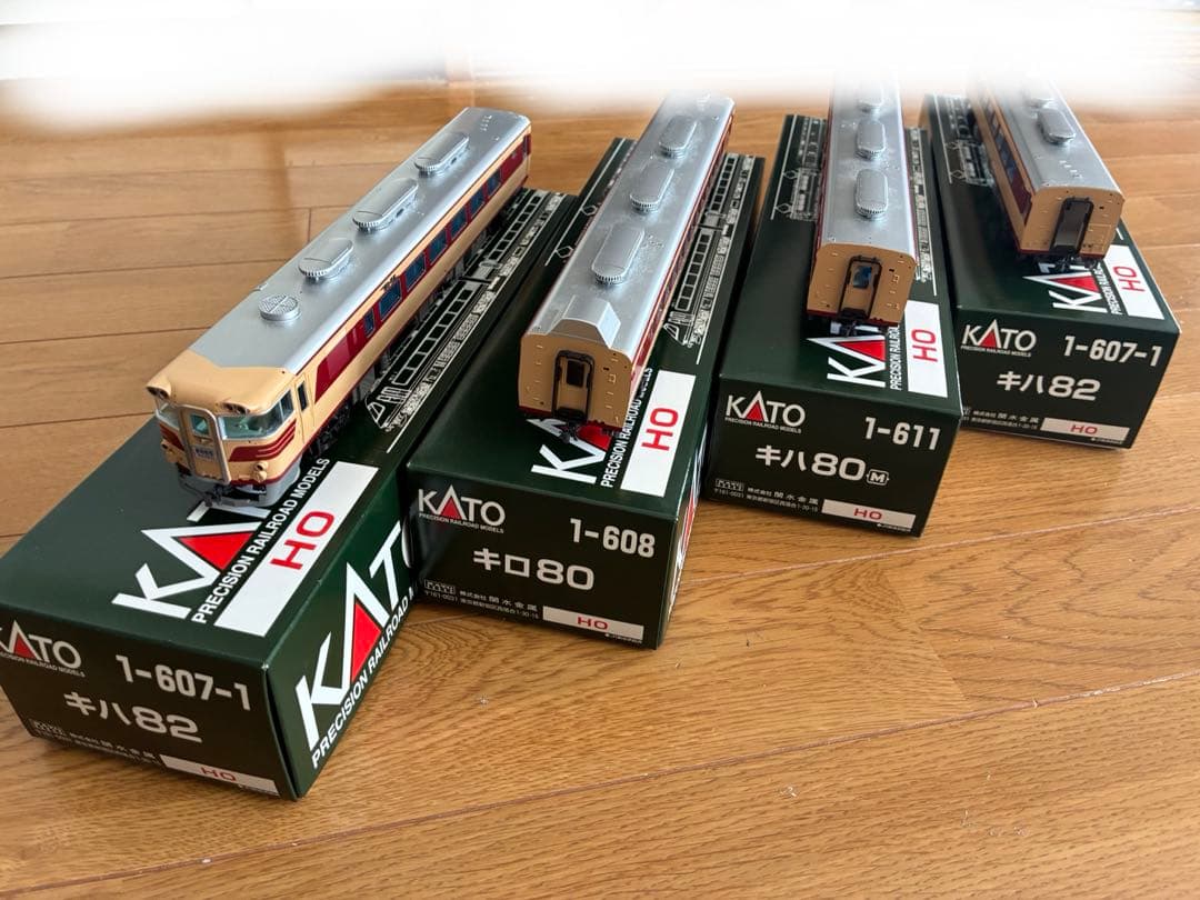 KATO　キハ82系　４両単品セットHOゲージ　全車両室内灯付き