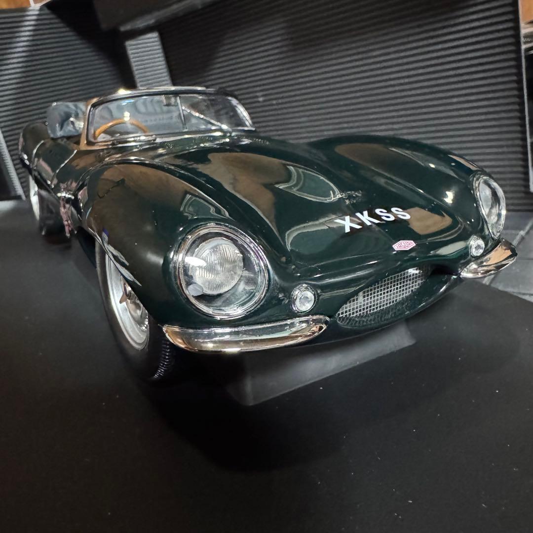 絶版 未展示品 オートアート1/18 ジャガー XK-SS グリーン