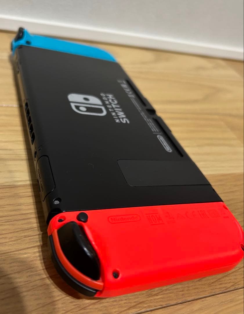 Nintendo Switch 本体 + マイク付き＋ケース付